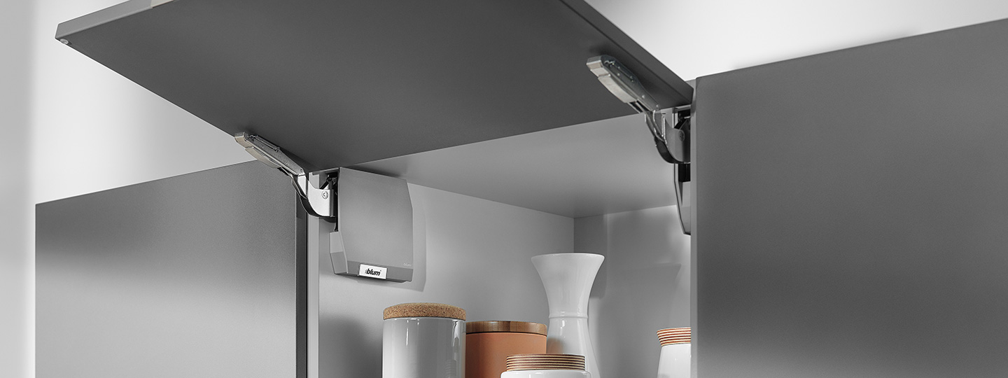 Blum_KLA0596_AA_FOT_FO_BAU_-SALL_-AL_-V1_StageImageLarge