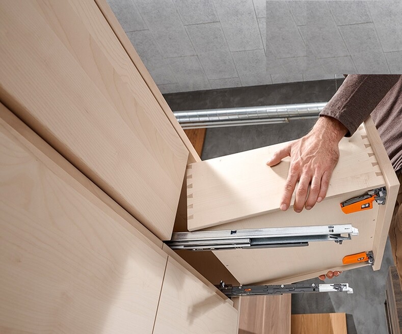 MOVENTO 760 BLUMOTION 2